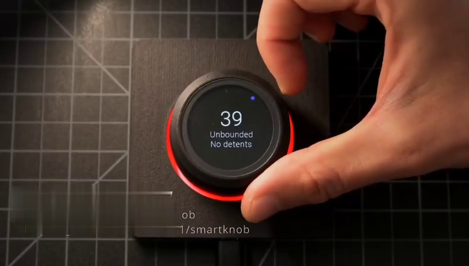 Круглые дисплеи в поворотной ручке-кнопке от Easttop Display